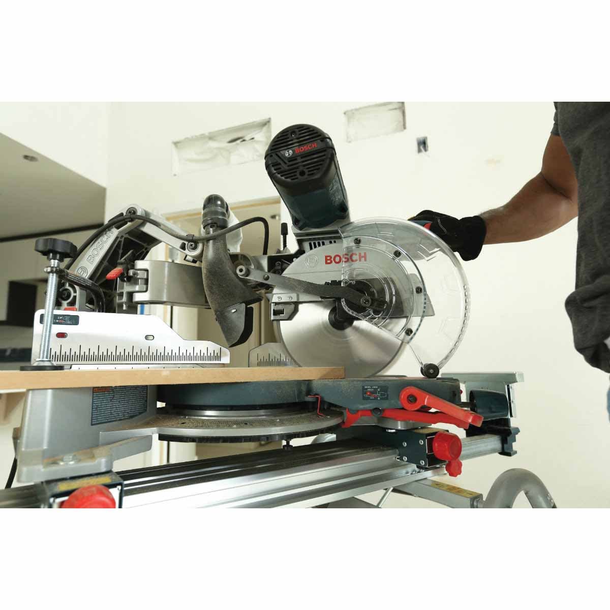 Bosch CM10GD 10" Dual Bevel Glide Miter Saw - Image 10