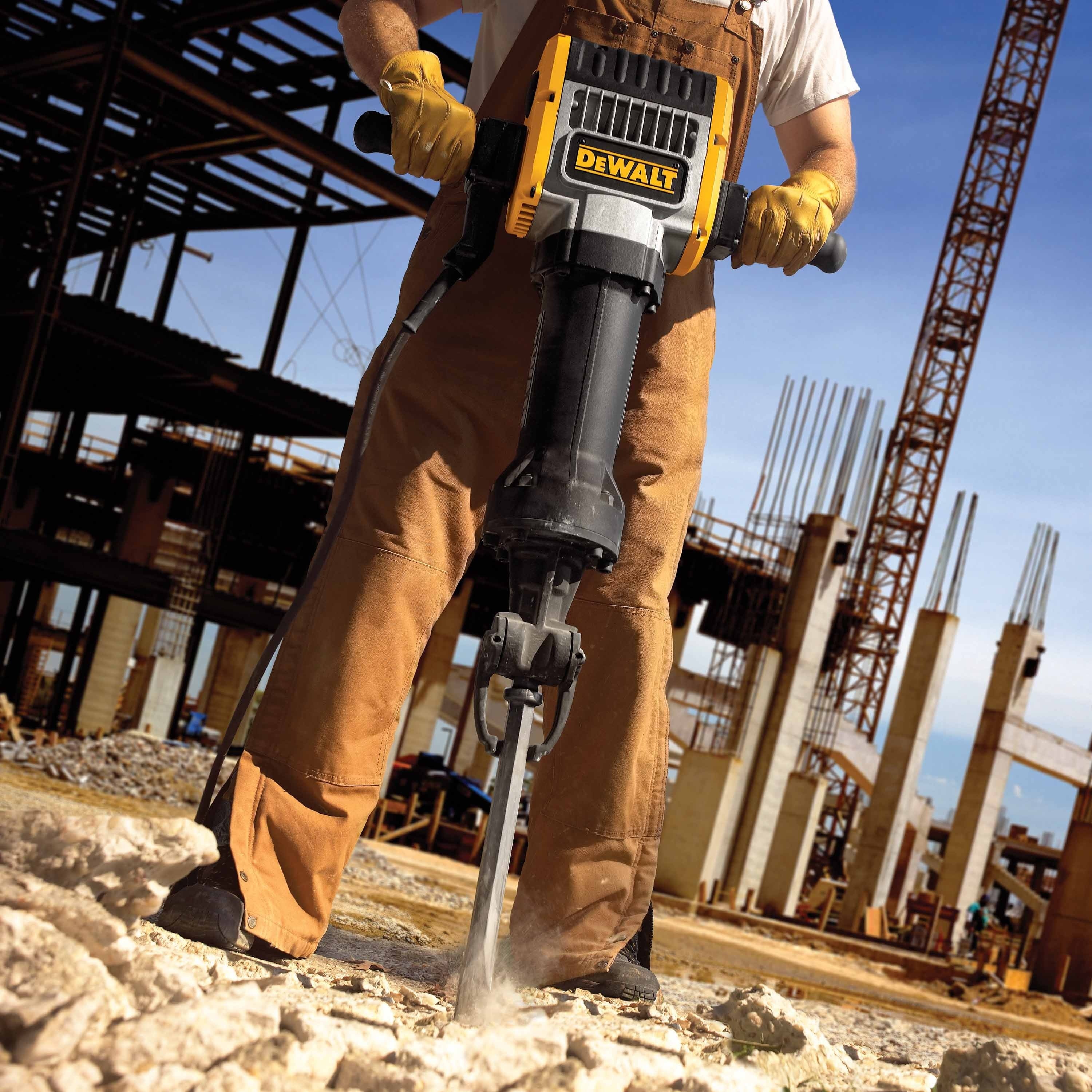 DeWalt D25980K Heavy-Duty Pavement Breaker with Cart - Image 9
