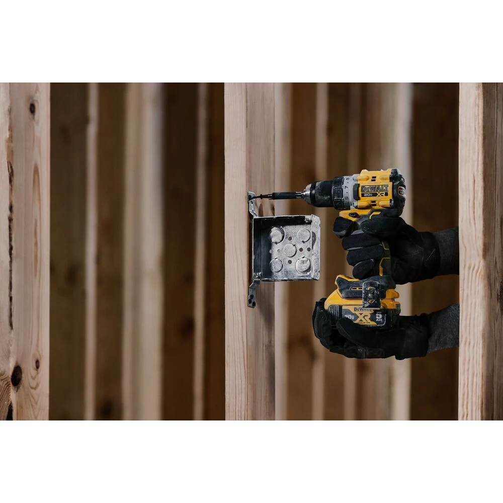 DeWalt DCD800P1 20V Max XR Brushless Cordless 1/2" Drill/Driver 5.0Ah Kit - Image 9