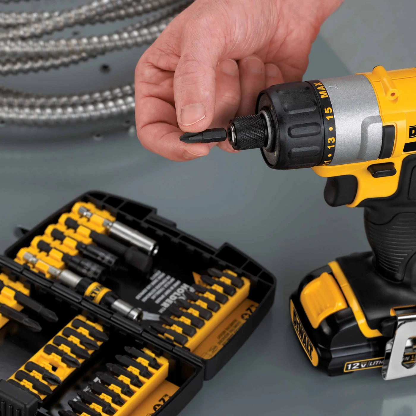 DeWalt DCF610S2 1/4" 12V MAX Cordless Screwdriver Kit - Image 12