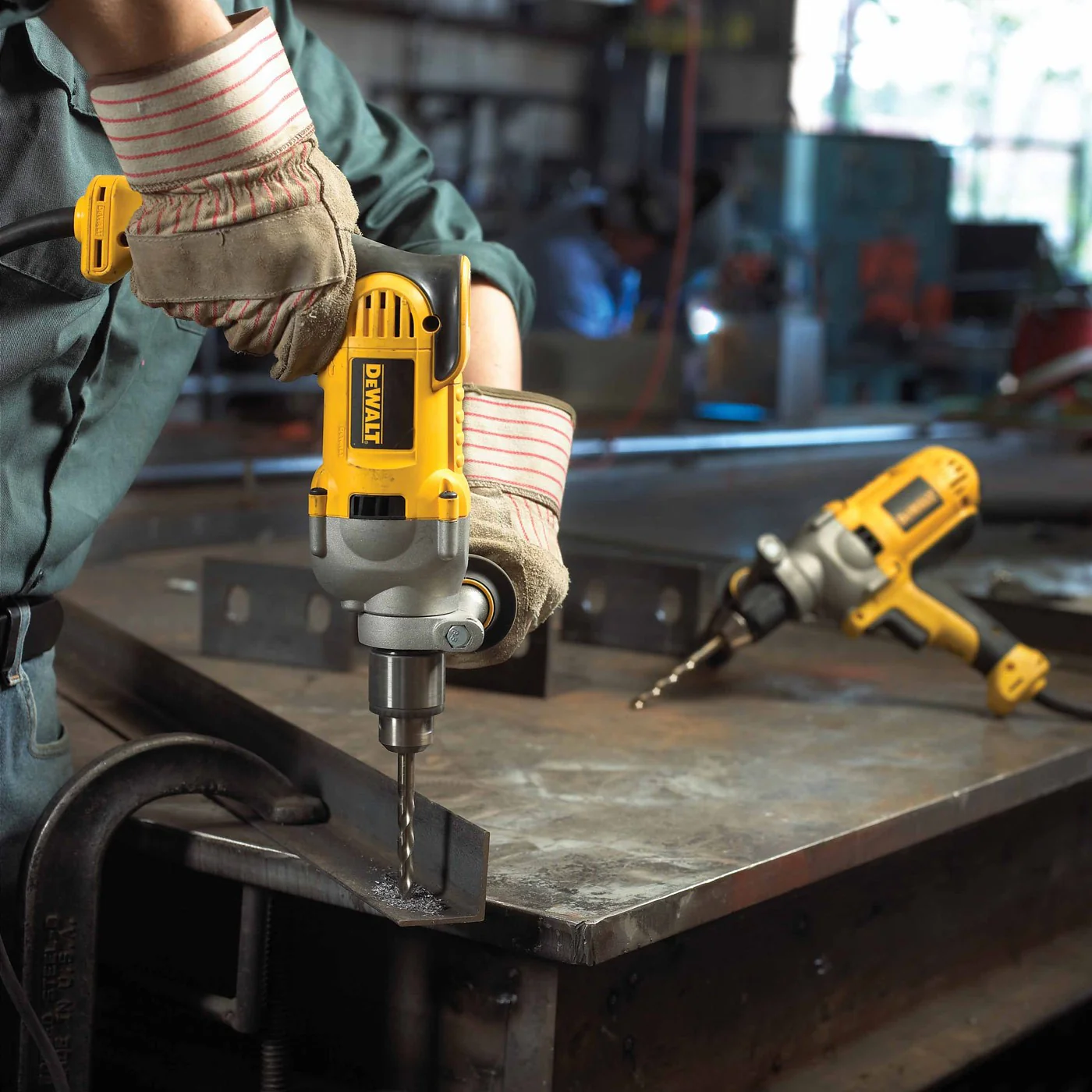 DeWalt DWD210G Heavy-Duty 1/2" VSR Pistol Grip Drill - Image 6