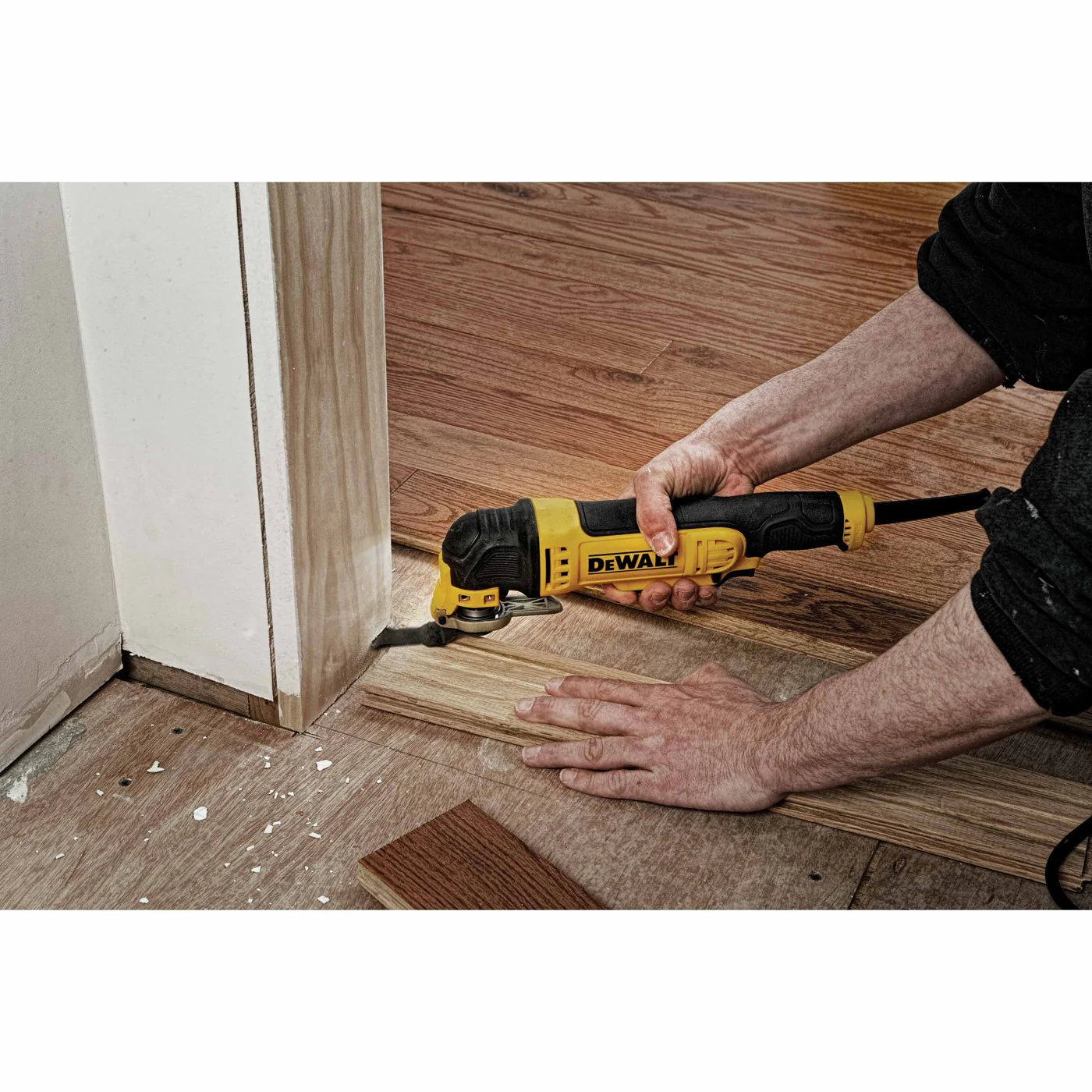 DeWalt DWE315K 3 Amp Oscillating Multi-Tool Kit, 29-Piece - Image 10