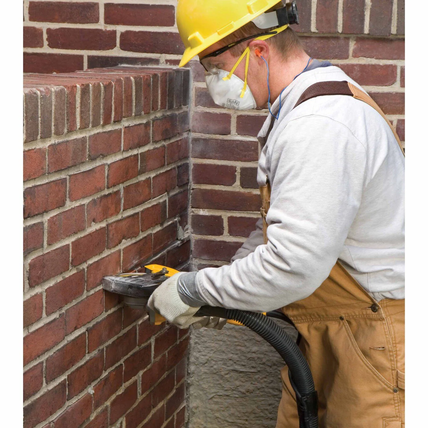 DeWalt DWE46100 5" and 6" Cutting & Tuckpointing Dust Shroud - Image 3