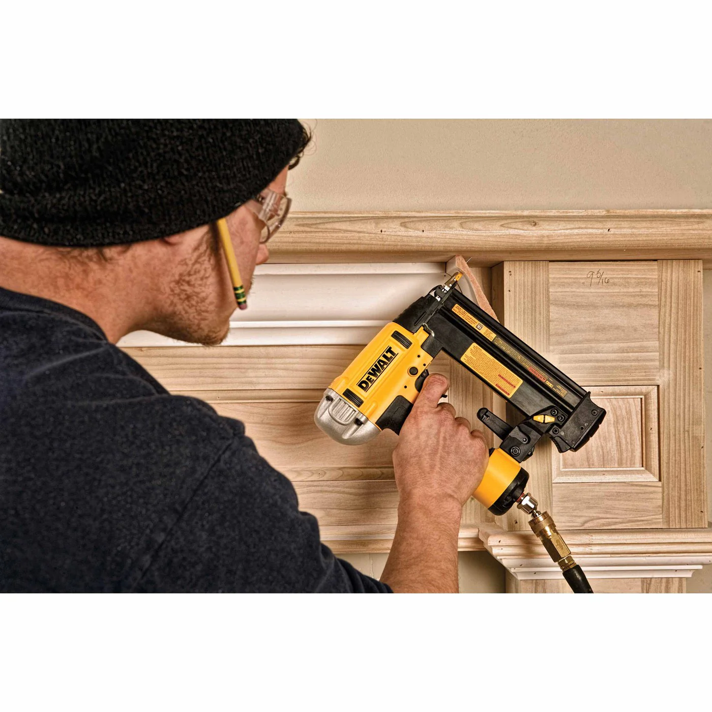 DeWalt DWFP12233 2-1/8" 18GA Precision Point Brad Nailer - Image 4