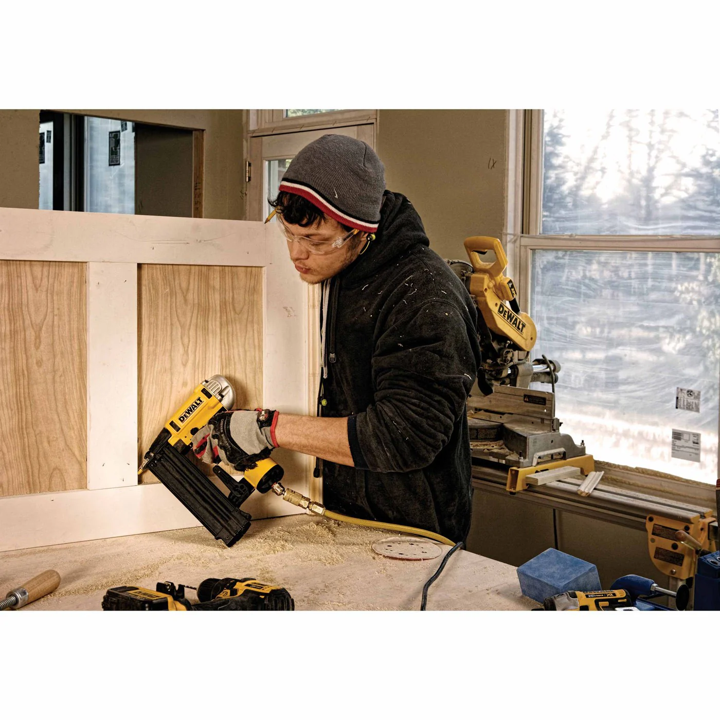 DeWalt DWFP12233 2-1/8" 18GA Precision Point Brad Nailer - Image 6