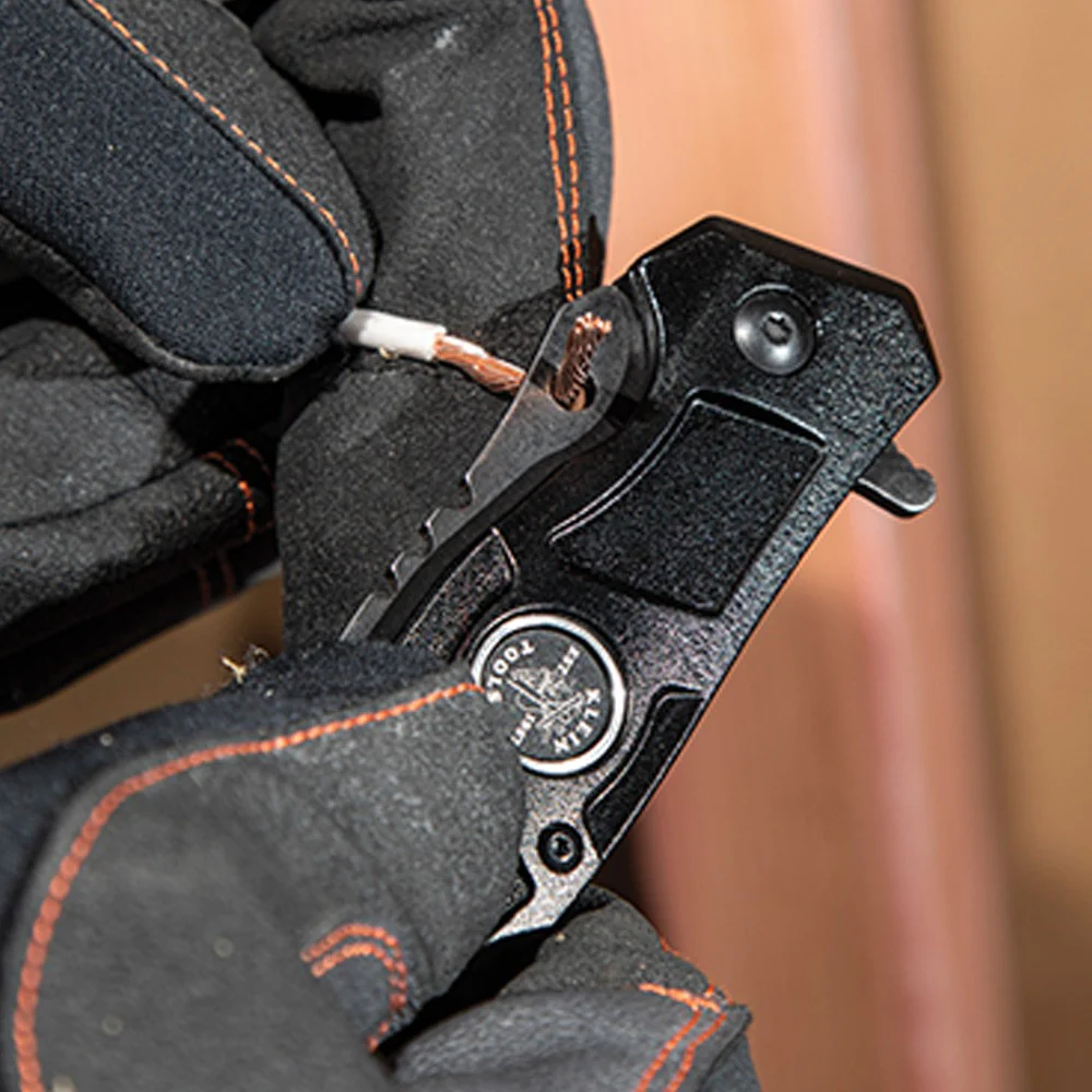 Klein Tools 44228 Electrician’s Bearing-Assisted Open Pocket Knife - Image 5