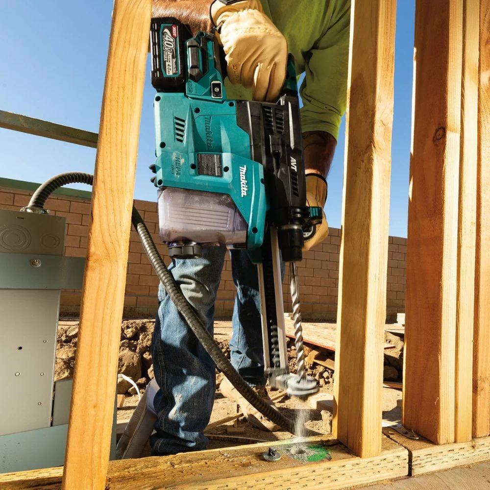 Makita GRH08M1W 40V max XGT Brushless Cordless 1-3/16" AVT Rotary Hammer Kit w/Dust Extractor, accepts SDS-PLUS bits, AFT, AWS Capable (4.0Ah) - Image 15
