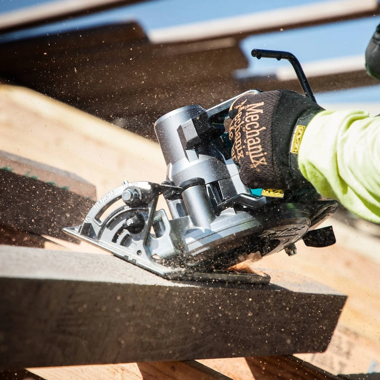 Makita GSR01Z 40V max XGTĀ® Rear Handle 7-1/4ā Circular Saw, Tool Only - Image 11