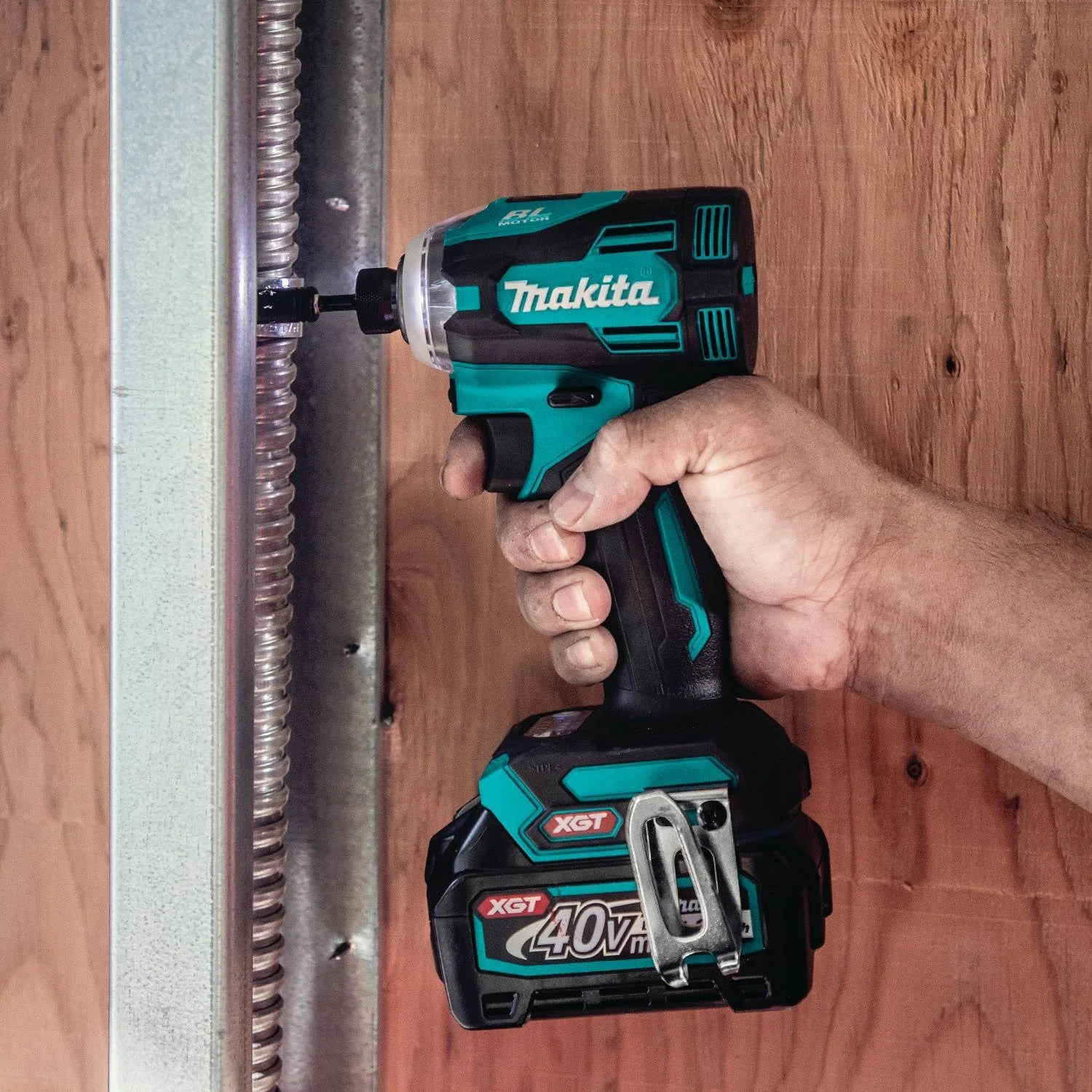 Makita GT400M1D1 40V max XGT® 4-Pc. Combo Kit (2.5Ah/4.0Ah) - Image 29