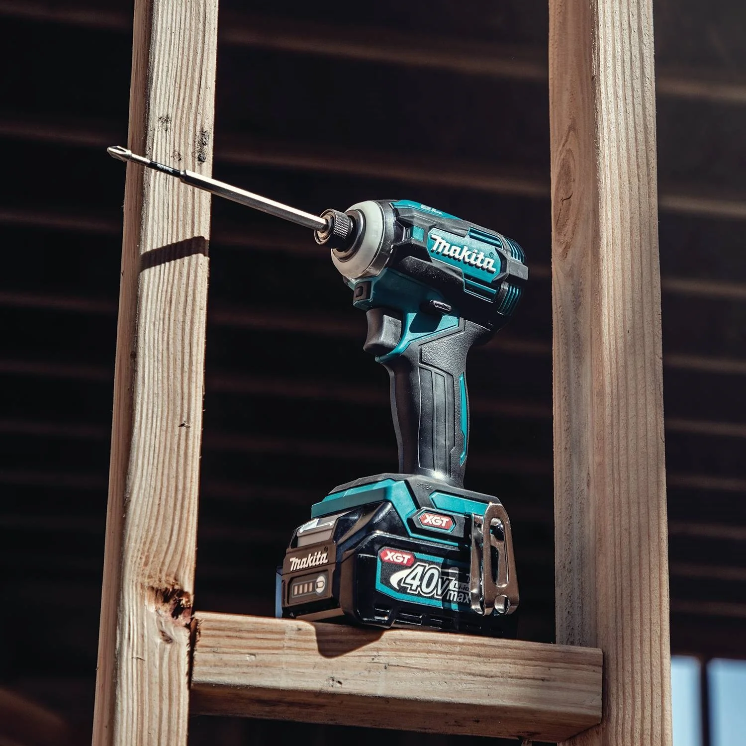Makita GT401M1D1 40V max XGT® 4-Pc. Combo Kit (2.5Ah/4.0Ah) - Image 23