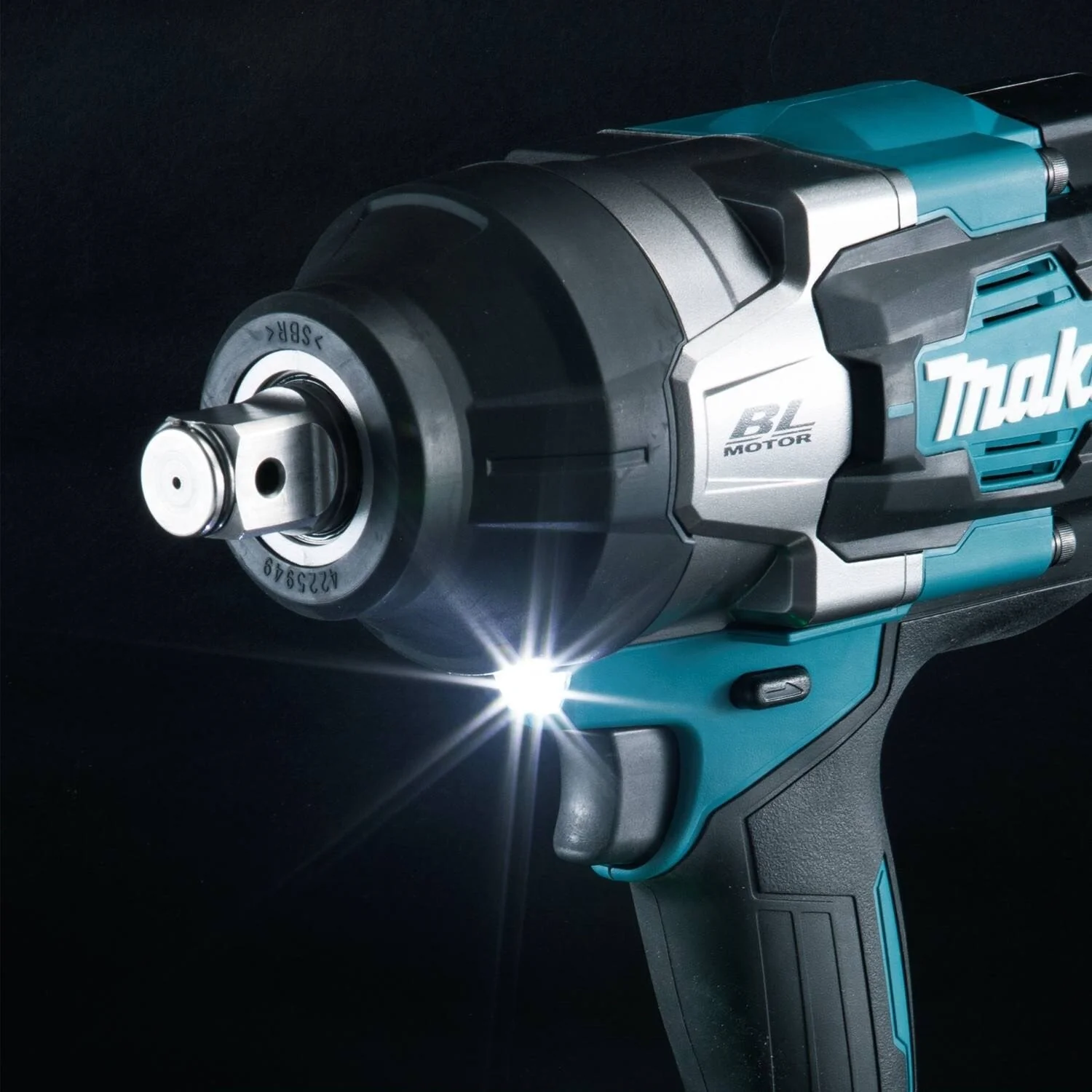 Makita GWT01D 40V max XGT® Impact Wrench Kit - Image 8