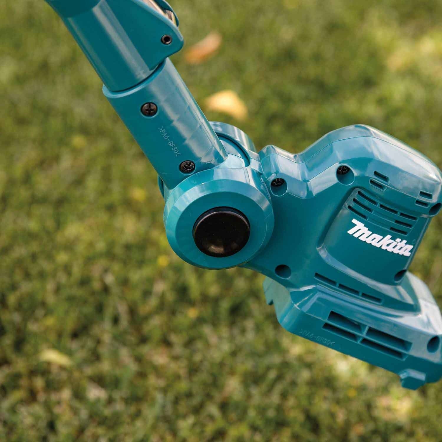 Makita XNU05Z 18V LXT 18" Telescoping Articulating Pole Hedge Trimmer - Image 4