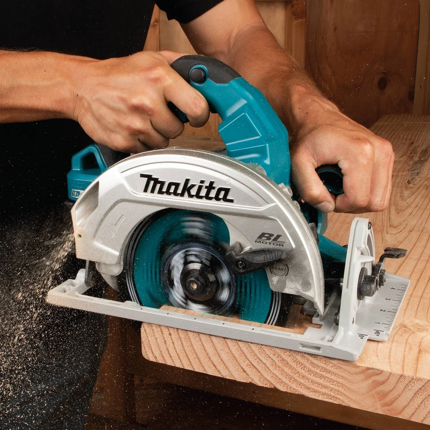 Makita XSH06PT 18V X2 LXT Lithium-Ion (36V) Brushless 7-1/4" Circular Saw - Image 7