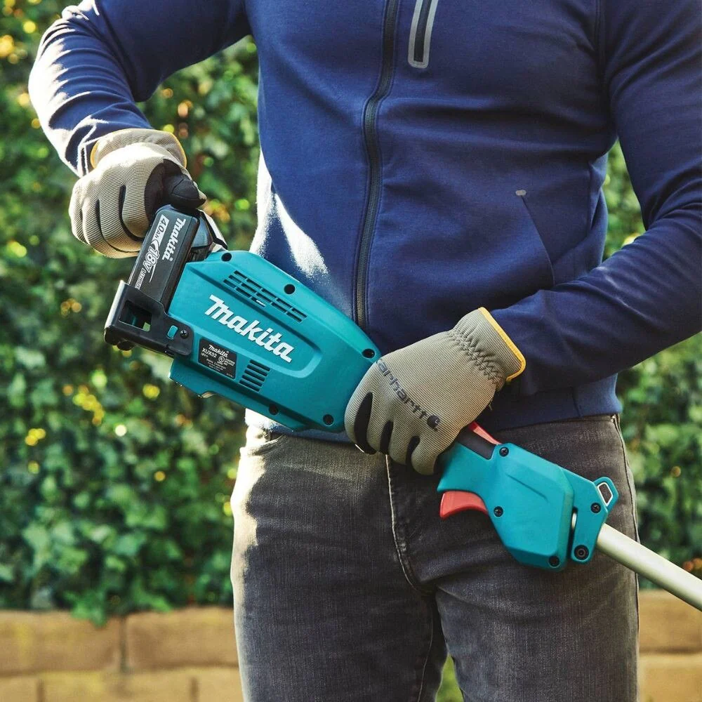 Makita XUX02SM1X4 18V LXT Lithium-Ion Brushless Cordless Couple Shaft Power Head Kit w/ 13" String Trimmer & 10" Pole Saw Attachments, with one battery (4.0Ah) - Image 19