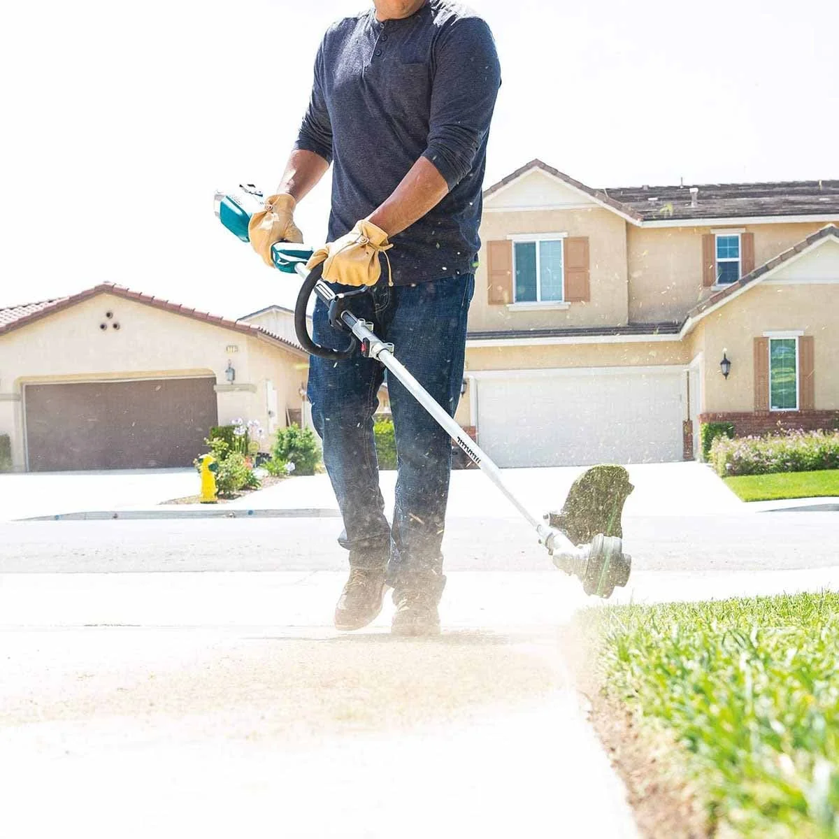 Makita XUX02ZX1 18V LXT® Lithium-Ion Brushless Cordless Couple Shaft Power Head Kit With 13" String Trimmer Attachment (Tool Only) - Image 2