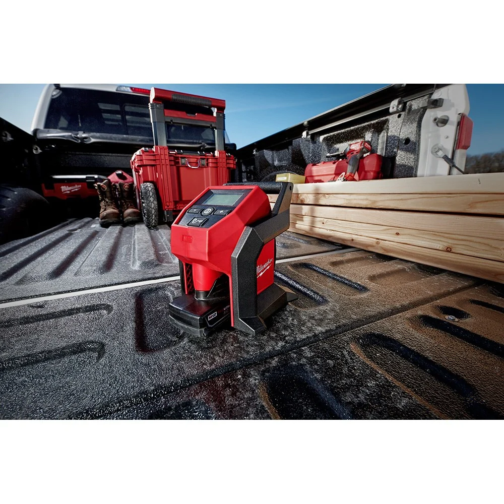 Milwaukee 2475-21XC M12 Compact Inflator Kit - Image 5