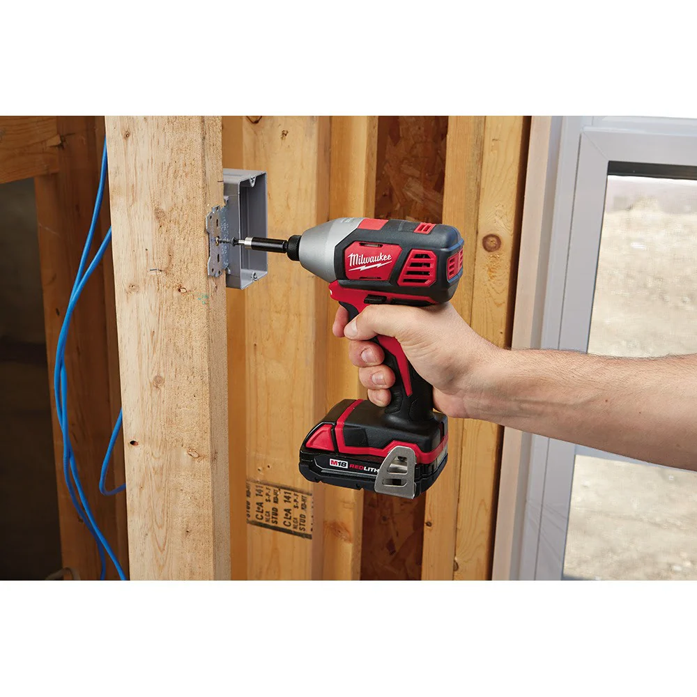 Milwaukee 2656-22CT M18 Cordless 1/4" Hex Impact Driver Tool Kit - Image 8