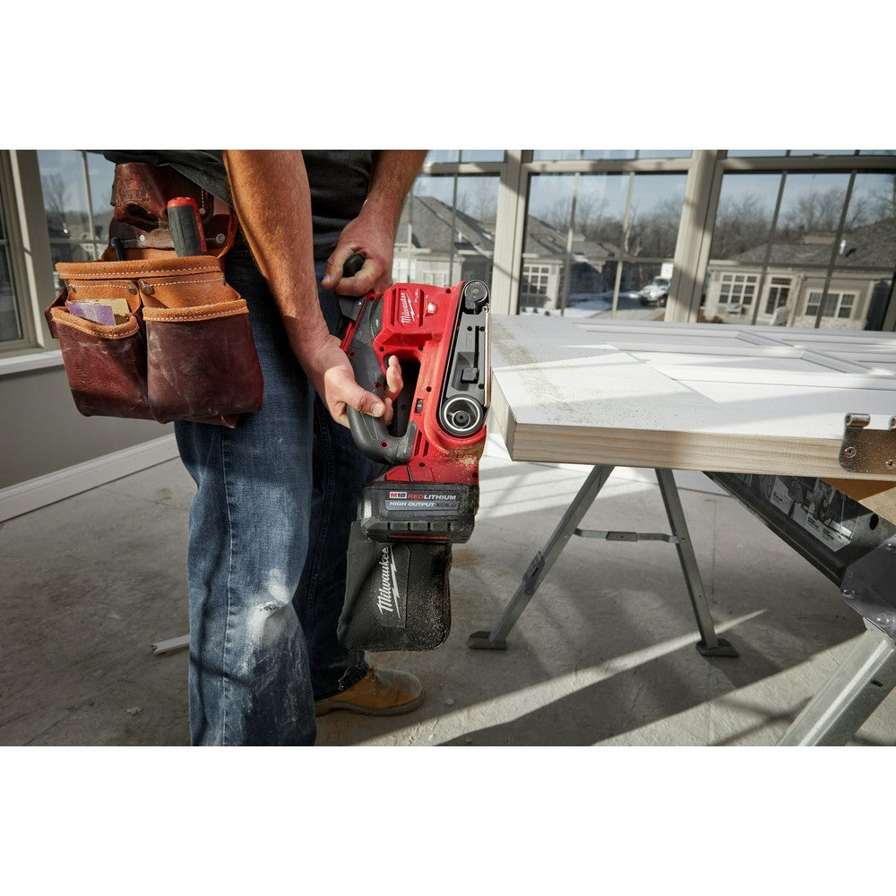 Milwaukee 2832-20 M18 FUEL 3"x18" Belt Sander - Image 10