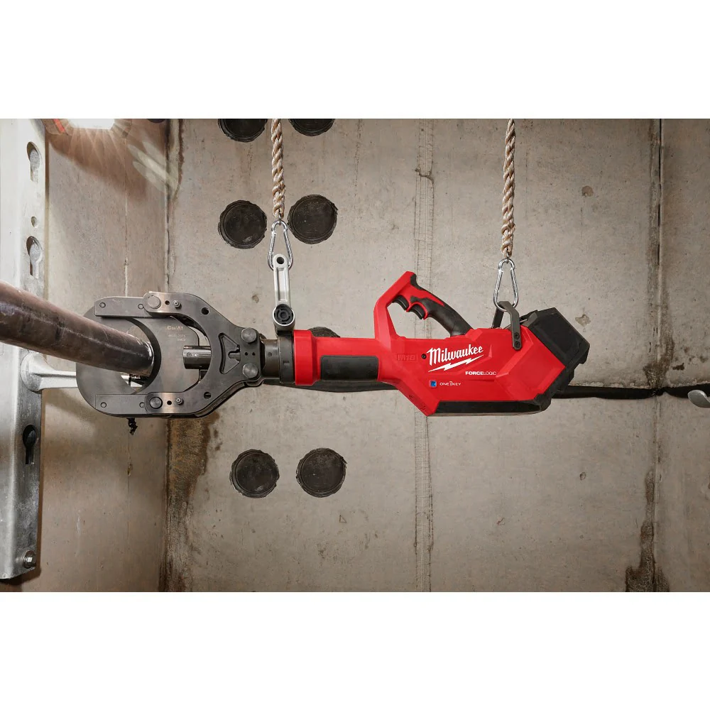 Milwaukee 2875R-21 M18 FORCE LOGIC 5" Underground Cable Cutter w/ Wireless Remote - Image 10