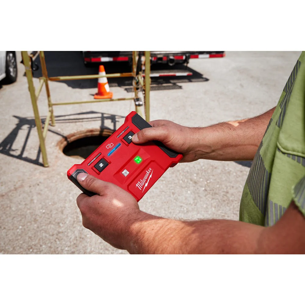 Milwaukee 2875R-21 M18 FORCE LOGIC 5" Underground Cable Cutter w/ Wireless Remote - Image 11