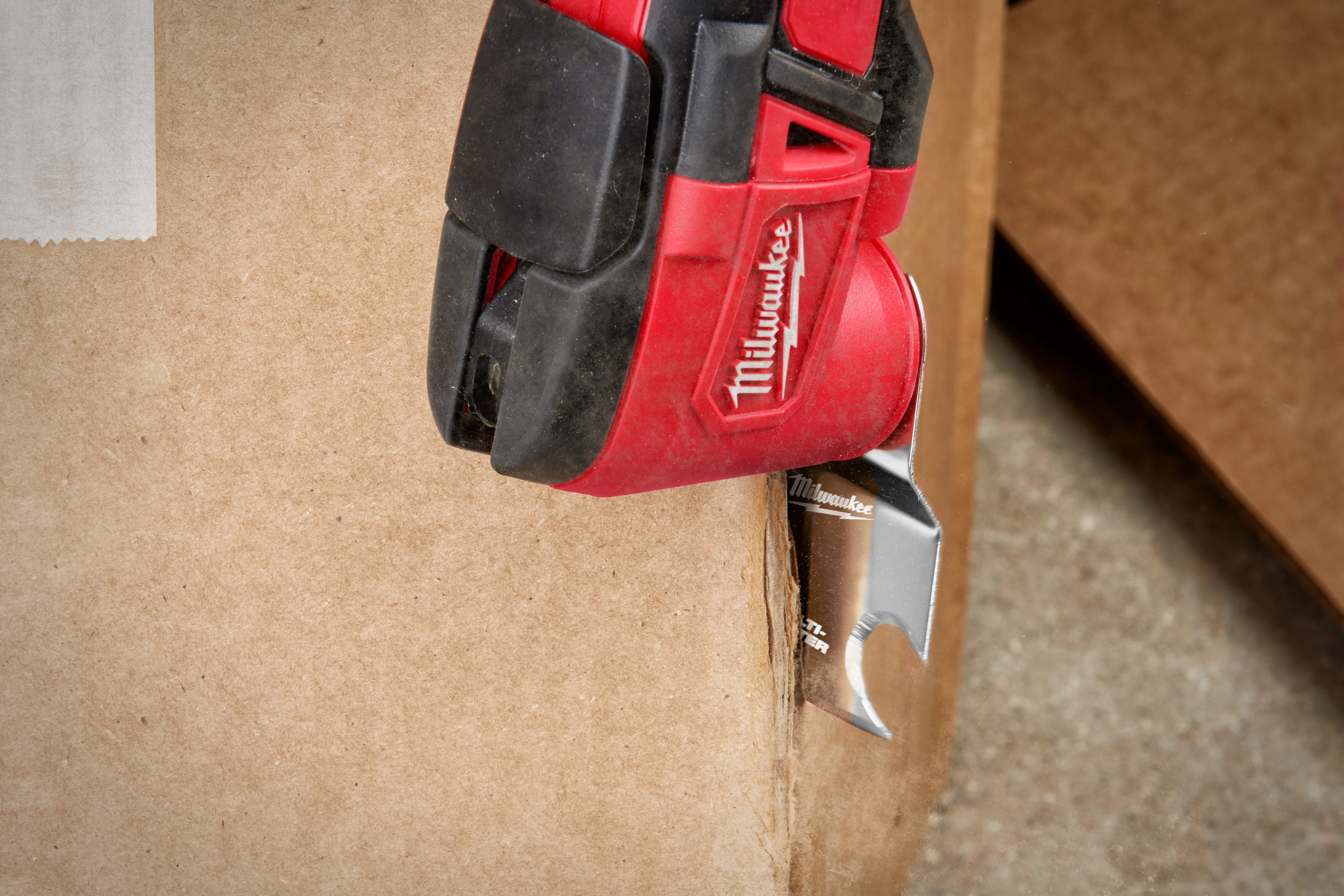 Milwaukee 49-25-2221 Milwaukee® OPEN-LOK™ 3-IN-1 MULTI-CUTTER SCRAPER BLADE 1PK - Image 3